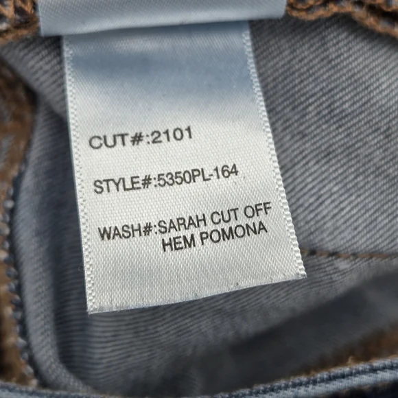 Articles Of Society Sarah Cut Off Hem Butterfly Jeans - Picture 10 of 10